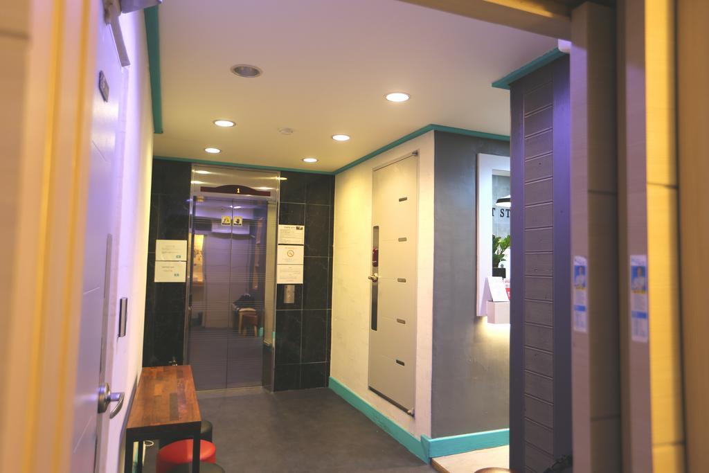 Must Stay Hotel Myeongdong Seoul Exteriör bild