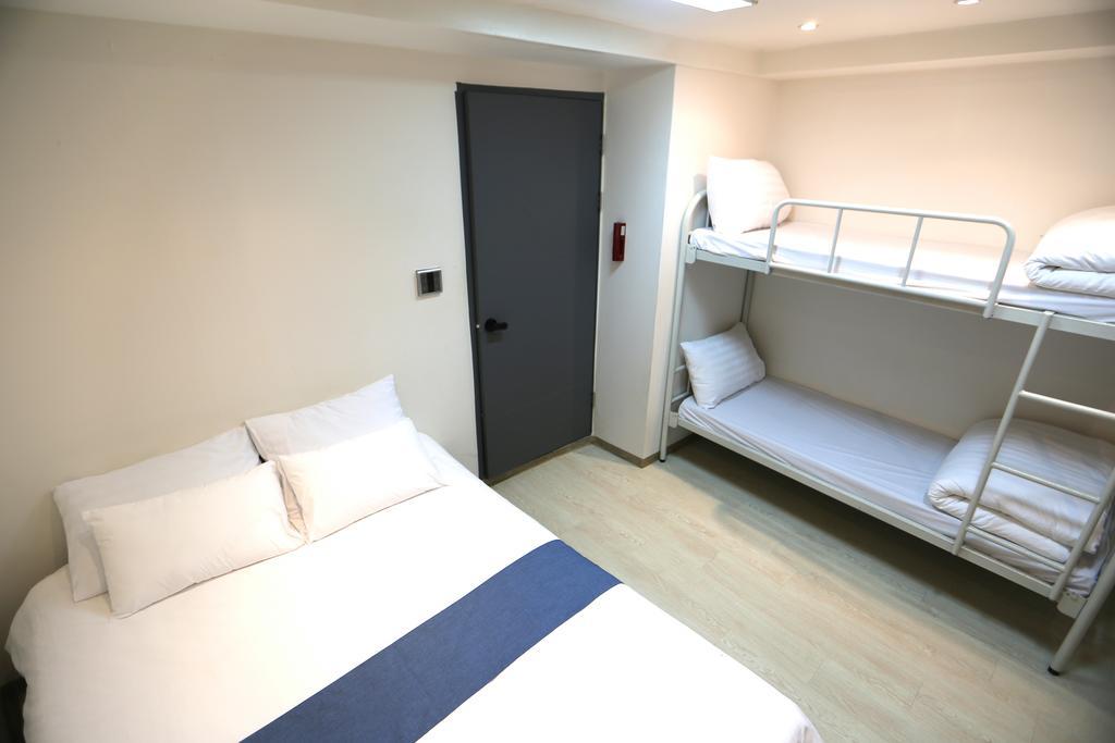 Must Stay Hotel Myeongdong Seoul Exteriör bild